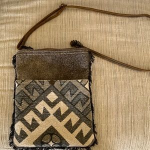Myra Bag, shoulder bag.  New